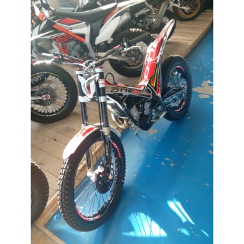 TRS One R 300 2023 Arranque electrico