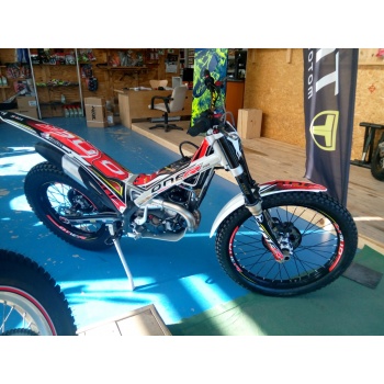 TRS One R 300 2023 Arranque electrico